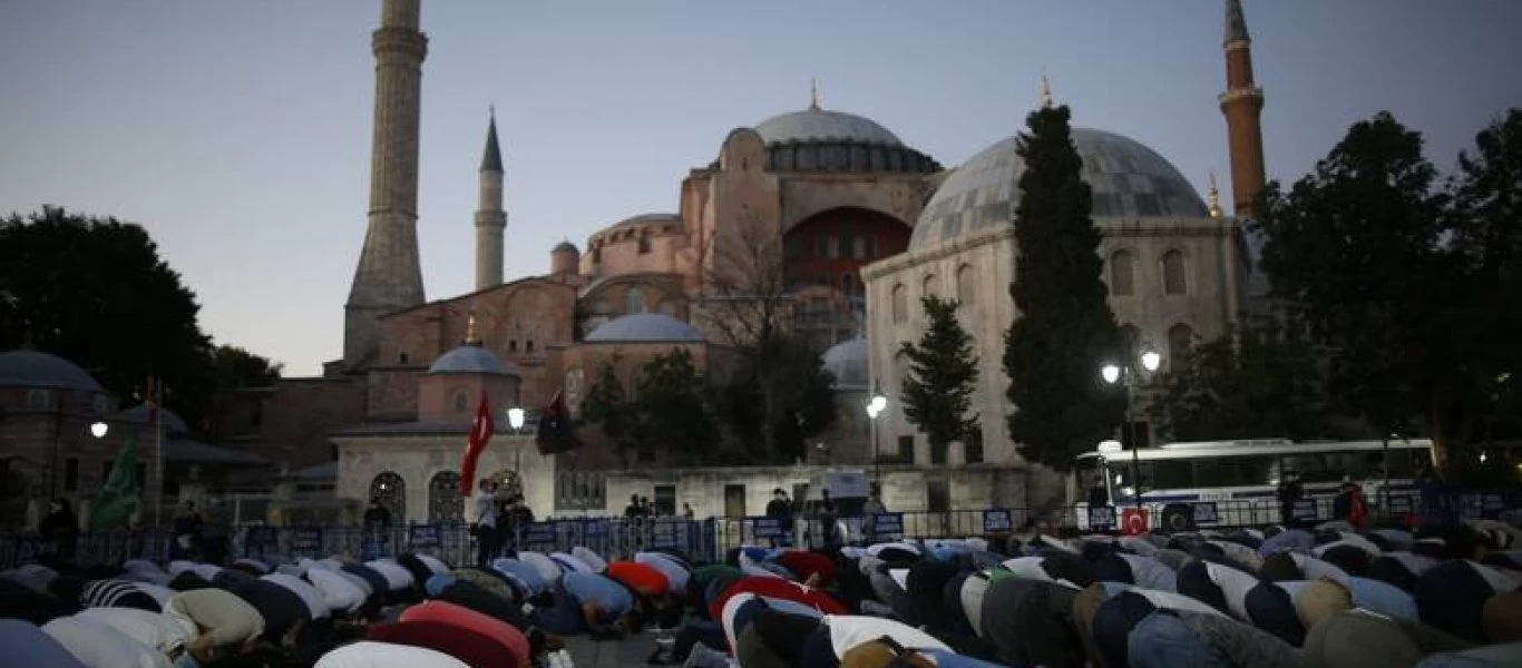 Αγία Σοφία: Ανοίγει τις πόρτες της σήμερα ως τζαμί - Πανηγυρίζει ο Ρ.Τ.Ερντογάν (βίντεο)